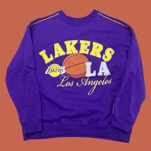 NBA 2022 Los Angeles Lakers Women’s Crewneck Sweater